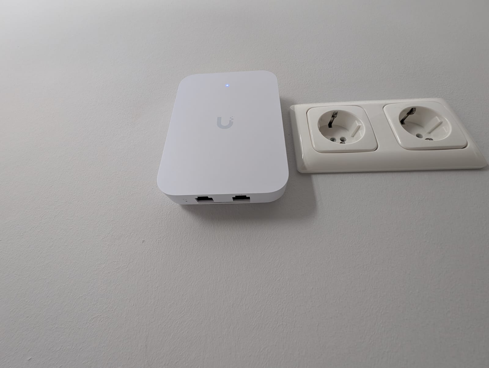 U7 In-Wall Föhr: Montierter Access Point